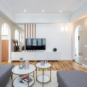 Apartment Old Town Bucharest, Lovely 2 Bedrooms, Bucharest